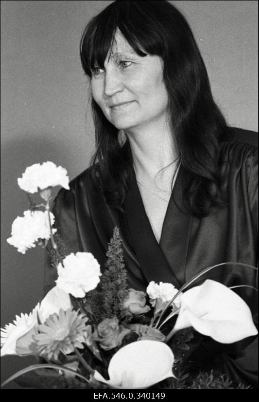 Graafik Aili Vint oma 50. juubelil.