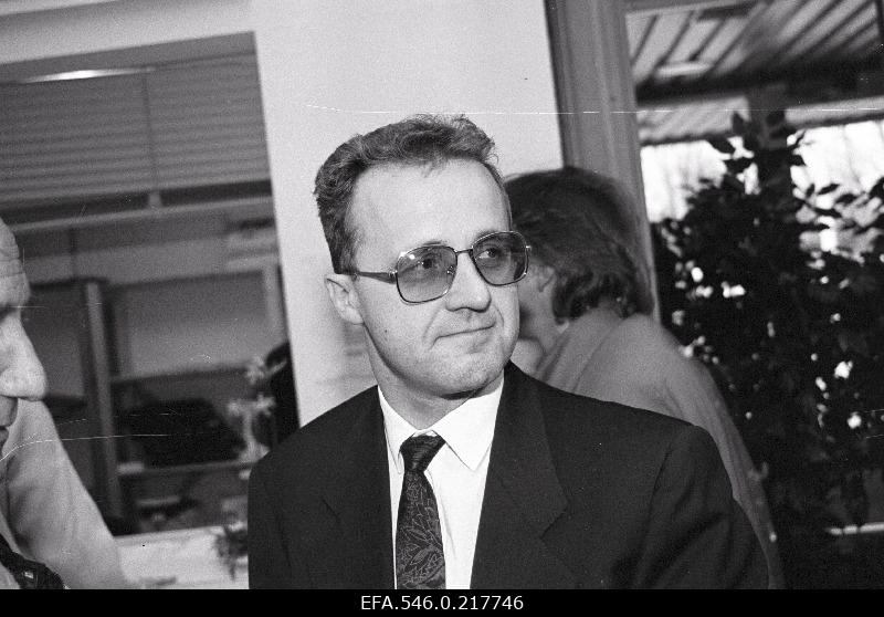 Politseiameti peadirektori asetäitja Ain Seppik turvatehnika näitusel.