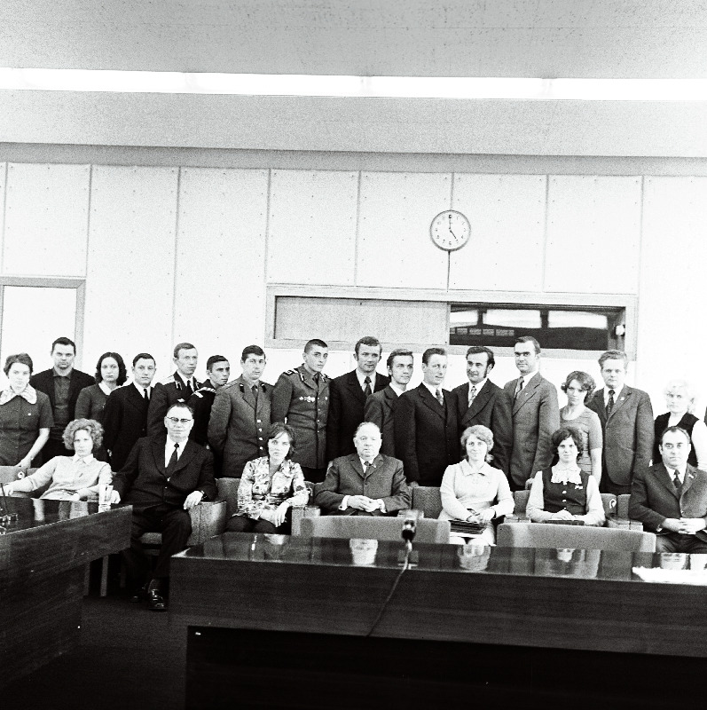 ÜLKNÜ XVII kongressi delegaadid vastuvõtul EKP Keskkomitees. Vasakult 2. EKP Keskkomitee teine sekretär K. Lebedev, 4. EKP Keskkomitee esimene sekretär J. Käbin.