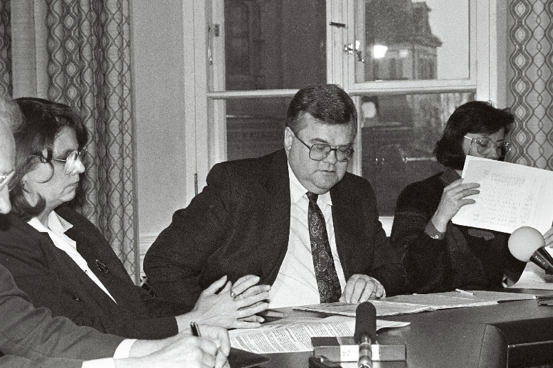 Siiri Oviir, E. Savisaar, Krista Kilvet.