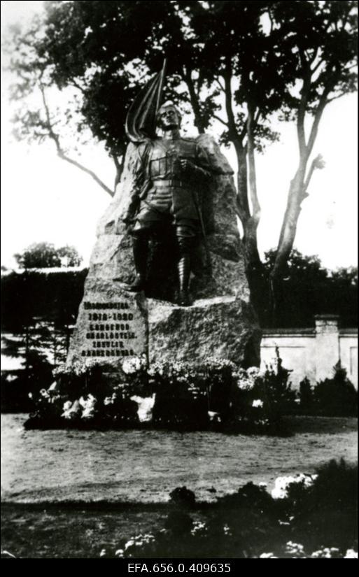 Kuressaare Eesti Vabadussõjas langenute mälestussammas.