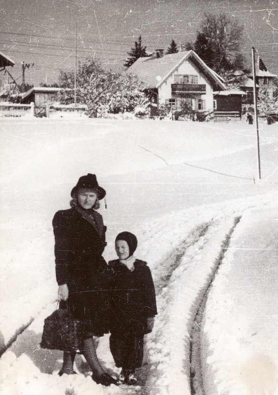 Eestlaste põgenemine kodumaalt 1944 aastal. Põgenikud Tiroolis.