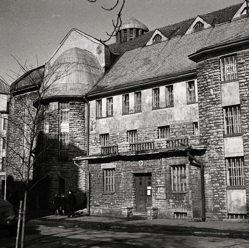 V. Kingissepa nimelise Tallinna Riiklik Akadeemiline Draamateater.