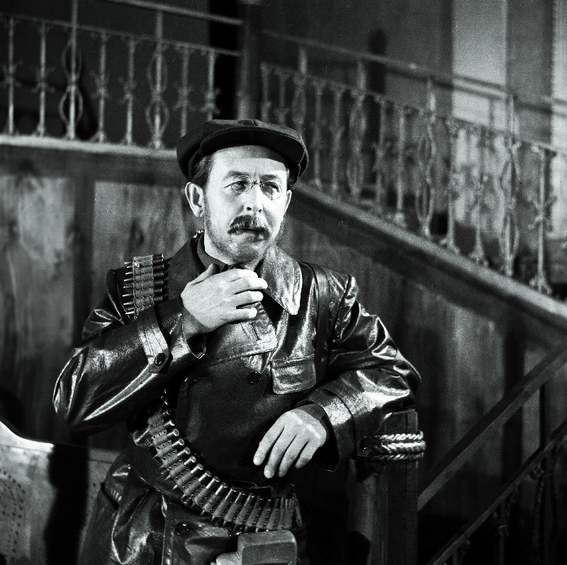 Näitleja O. Põlla K. Trenjovi näidendis Ljubov Jarovaja.