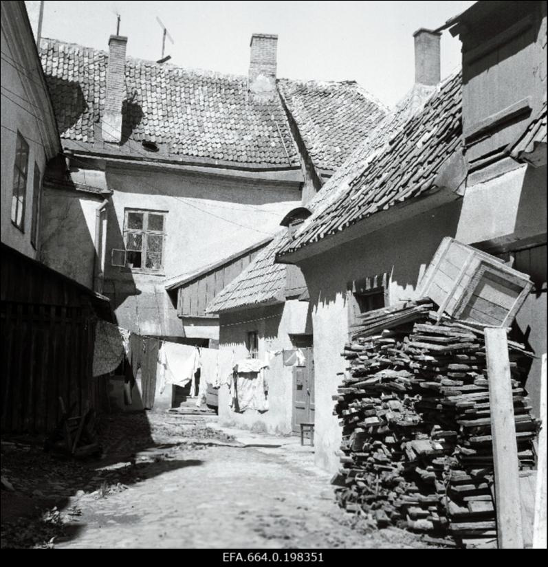 Vaade siseõuele Toompeal.