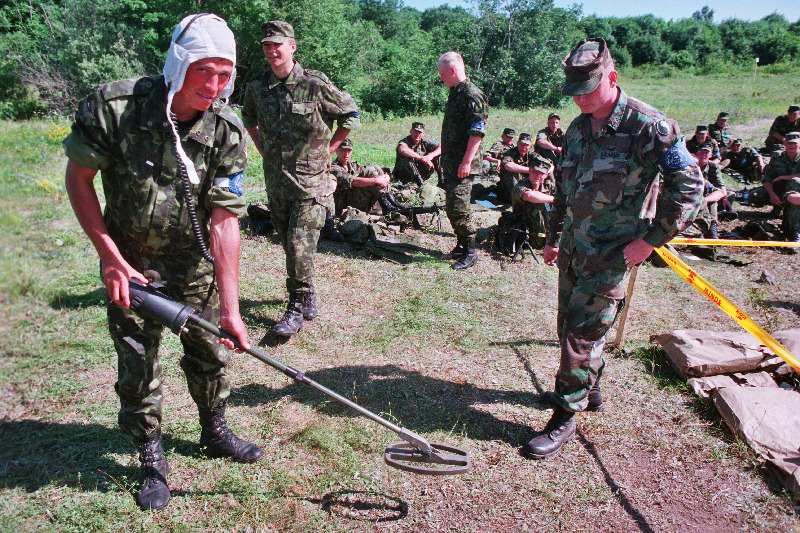Rahvusvahelised sõjaväeõppused Baltic Challenge 1997 Paldiskis.
