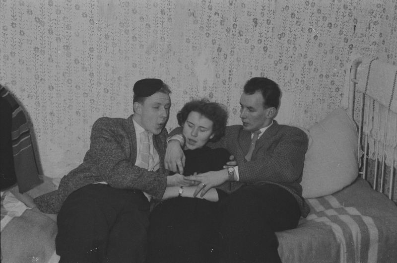fotod Jüri Kuruli perest ja tuttavatest.