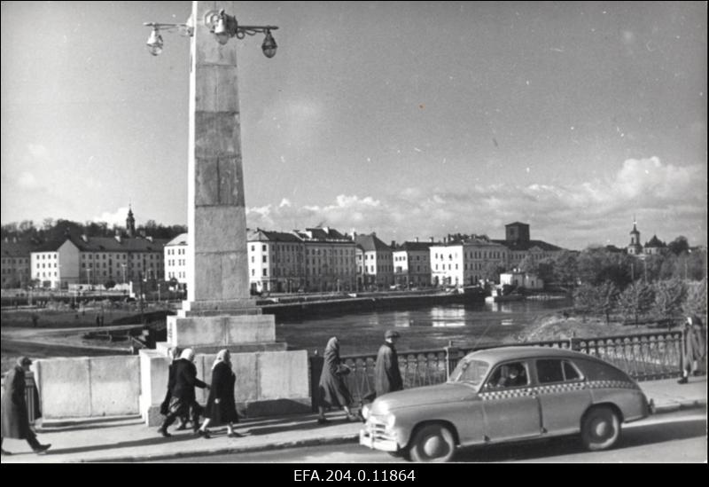 Vaade Tartu uuele sillale.