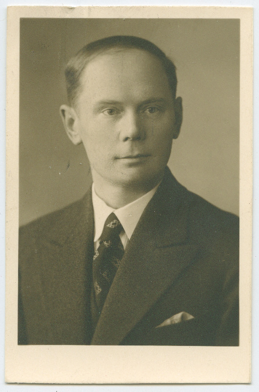 Ferdinand Pajomägi. Passitaotluse foto