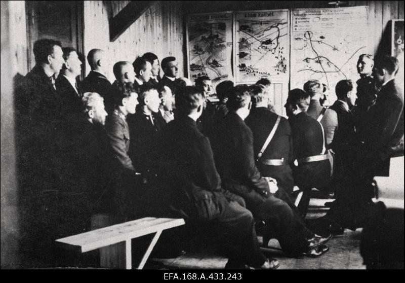 Kaitseliidu Pärnumaa malevkonnad. Õppused, manöövrid, ülevaatused jne.