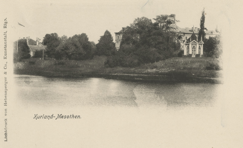 Vaade Mežotne mõisale ja rotundile Lielupe jõelt. Fotopostkaart