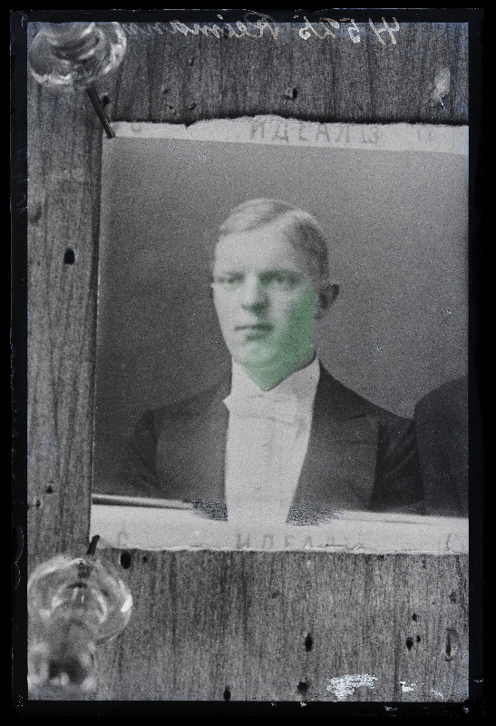 Mees grupifotolt, (09.09.1923 fotokoopia, tellija Reimann).