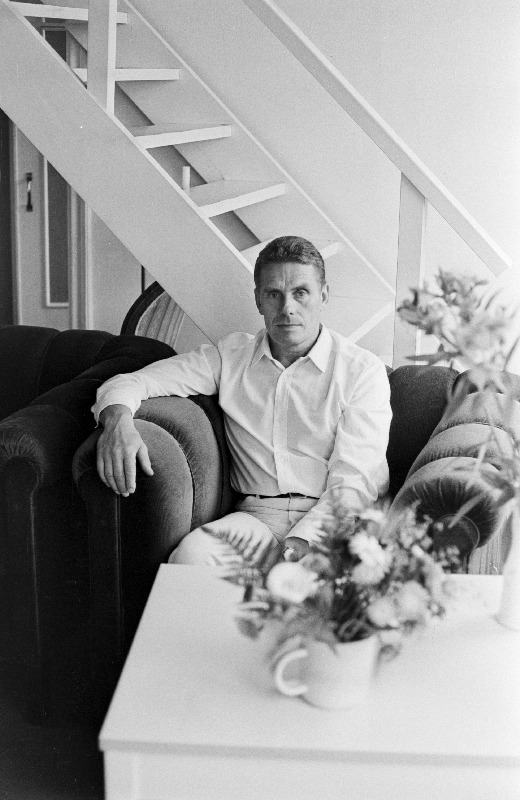 Maalikunstnik Olev Subbi.