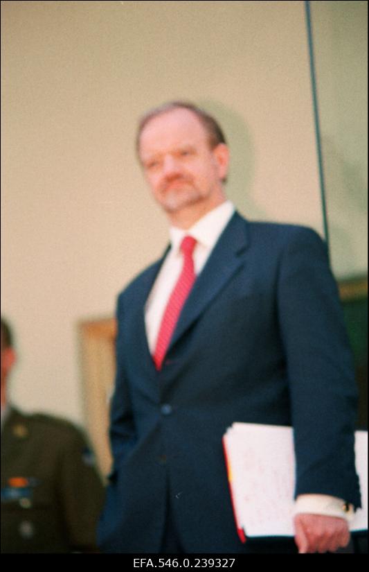 Suurbritannia saatkonna uue hoone (Wismari tänaval) pidulik avamine. Suurbritannia välisminister Robin Cook.