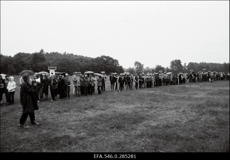 Ajakirjanike kokkutulek Põllkülas.