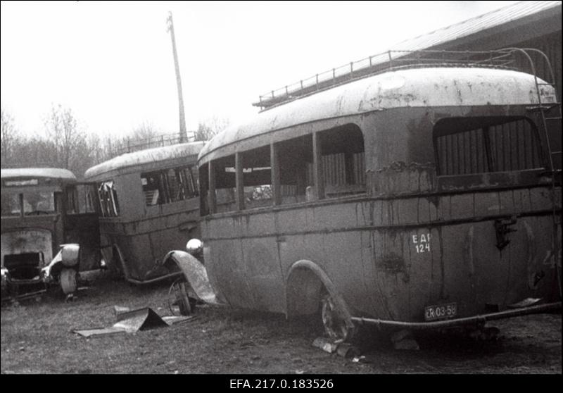 Purustatud autobussid.