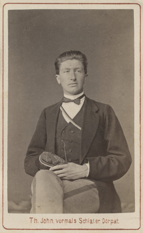 Korporatsioon "Estonia" liige Nikolai von Schubert, portreefoto