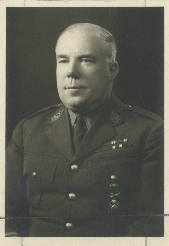 K.Arengu, eesti kolonel-leitnant, 3.suurtükiväegruppi ülem, portreefoto