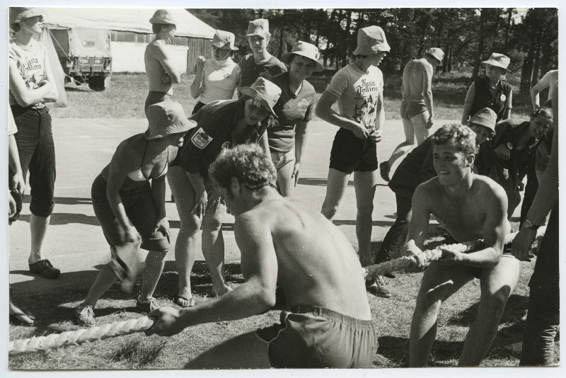 EÜE kokkutulekute, festivalide, spordivõistluste fotod erinevatest aastatest V