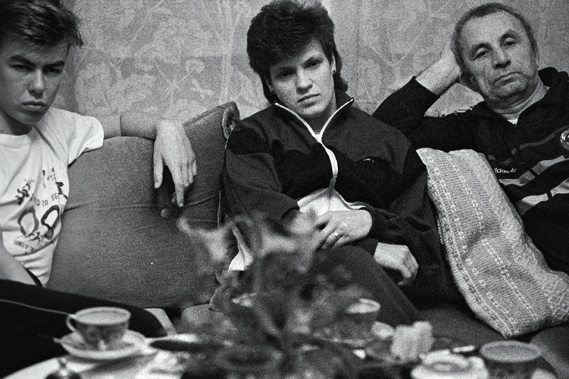 Souli olümpiamängudel trekisõidus kuldmedali võitnud jalgrattur Erika Salumäe koos oma abikaasa Fred Fiskeri (vasakul) ja treeneri Vladimir Leonoviga.