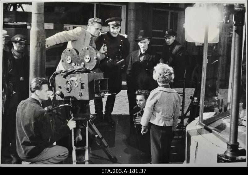 Filmistuudio Tallinnfilm mängufilmi Mehed jäävad koju võtete ajal.