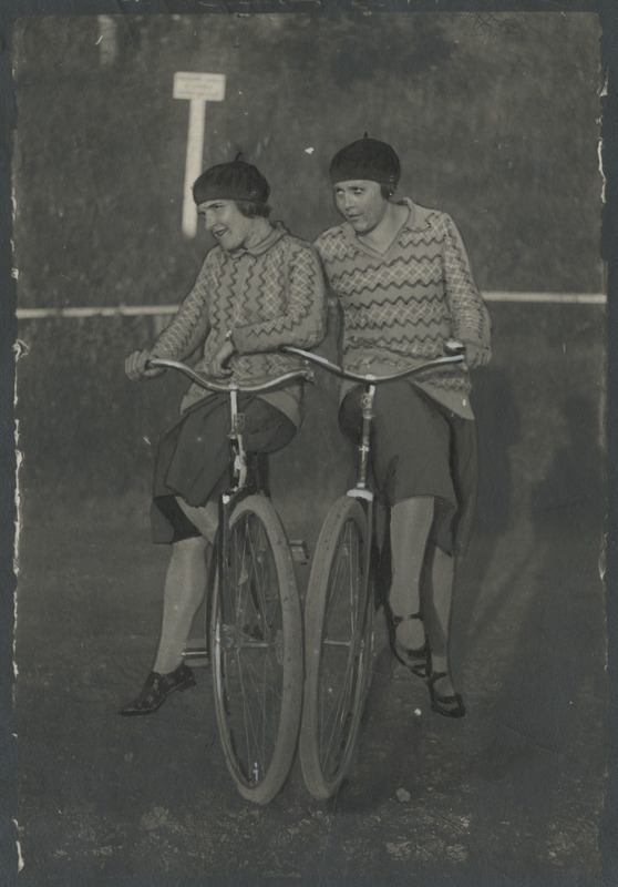 Sportlane Olli Rebane koos Karin Topmaniga jalgratastel