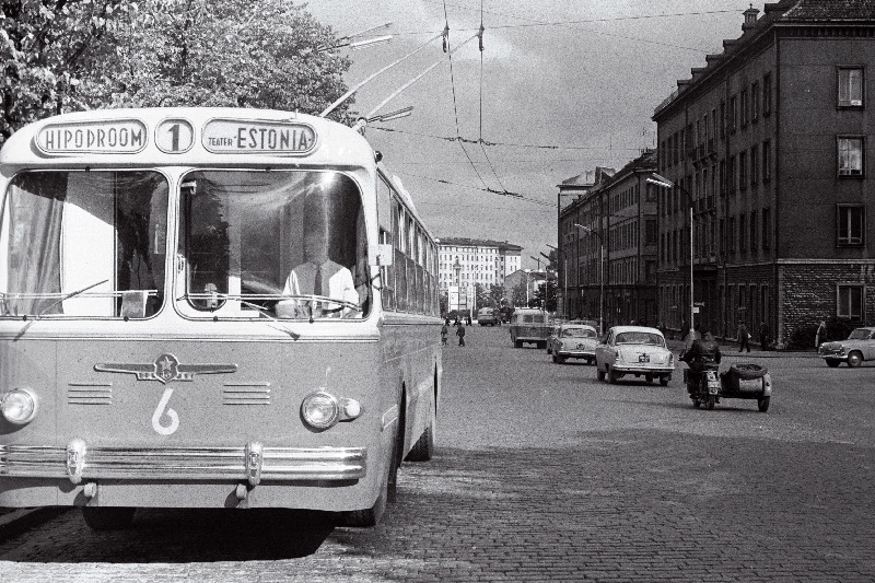 Vaade Estonia puiesteele.