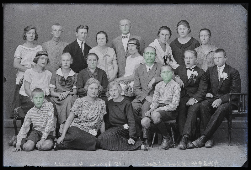 Grupp inimesi, (foto tellija Kivisild).