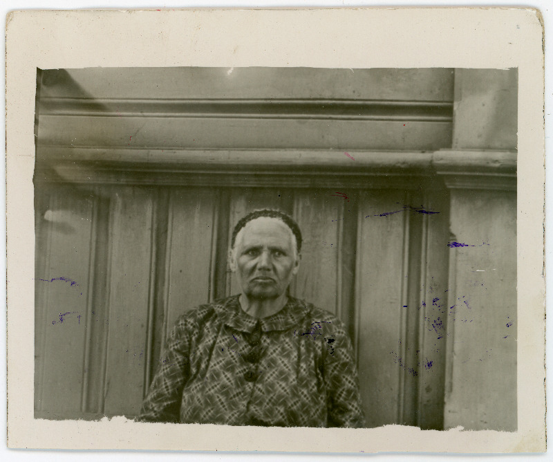 Filippova, Maria, sünd 1865. Portreefoto välispassi saamiseks esitatud avalduse juurde