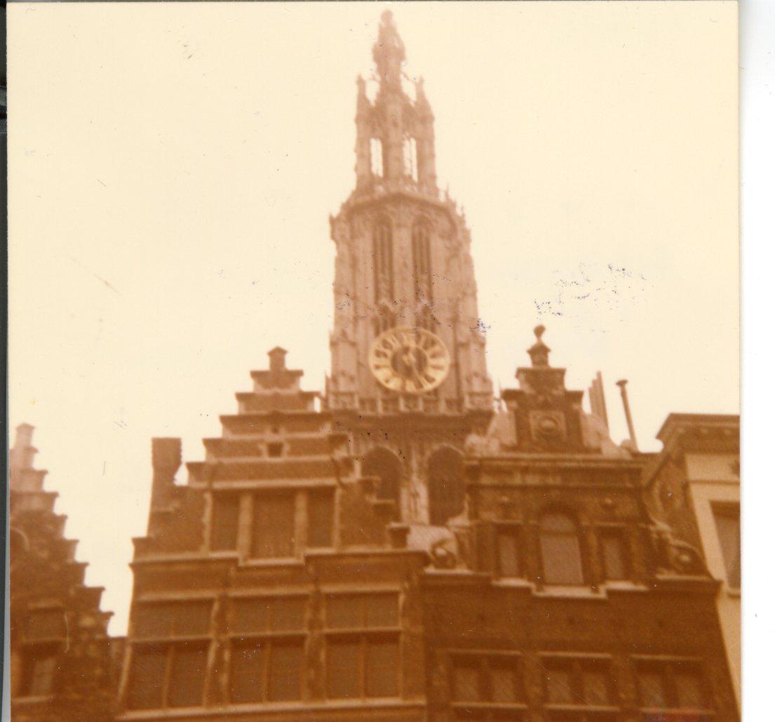 Kyrkan "Onze Lieve Vrouw" i Antwerpen, Belgien