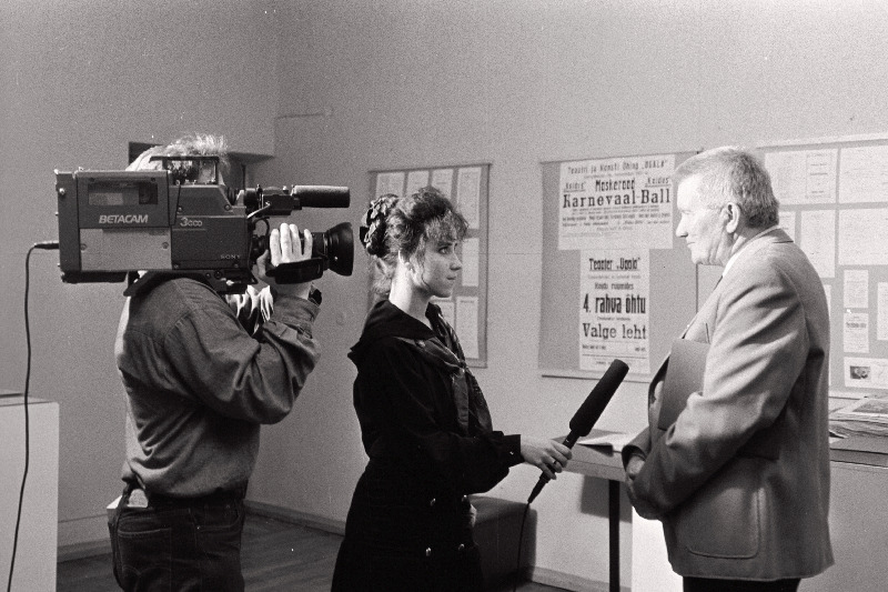 Koidu Seltsi 125. aastapäeva näituse avamine. Jaan Ahoks, Eva Põder.