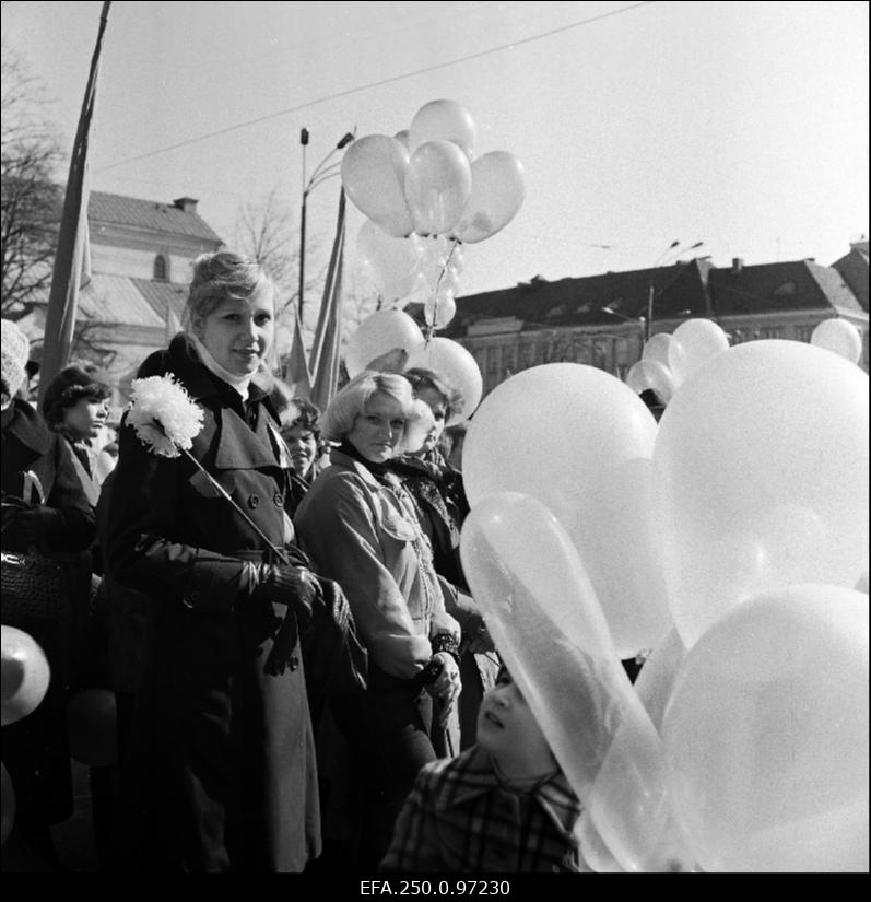 Tallinna töötajad 1. mai demonstratsioonil.