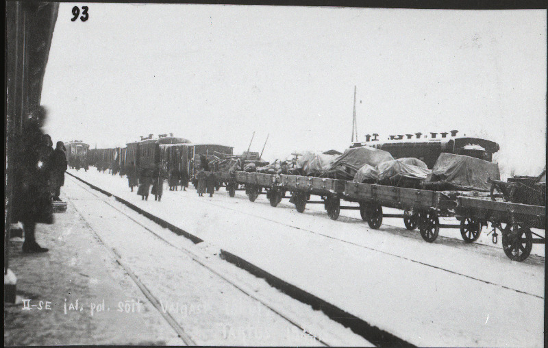 Vabadussõda. 2.Jalaväepolgu rongi vahepeatus teel Valgast Jõhvi.