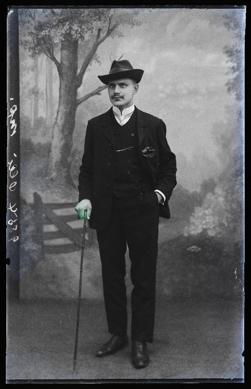 August Olli.