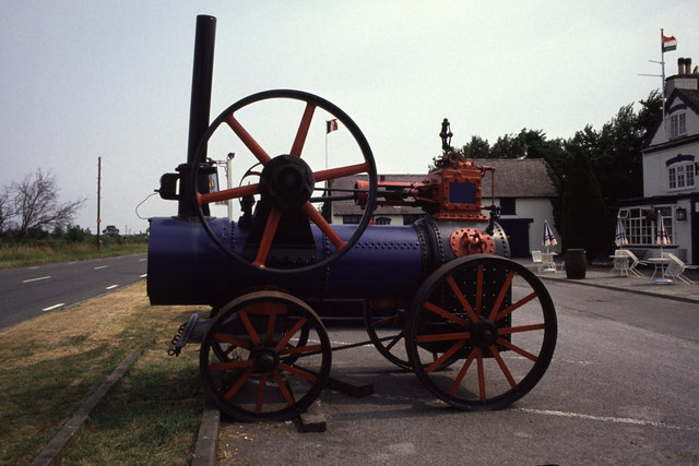 Portable steam engine, Bradley Green - geograph.org.uk - 766756 - Portable steam engine, Bradley Green This is the pub now known as the Red Lion but then it was Mad O'Rourke's Kipper House, part of the "Little Pub" chain. The engine is a Marshall and was moved to another pub in the black county. I am not aware of its current location.