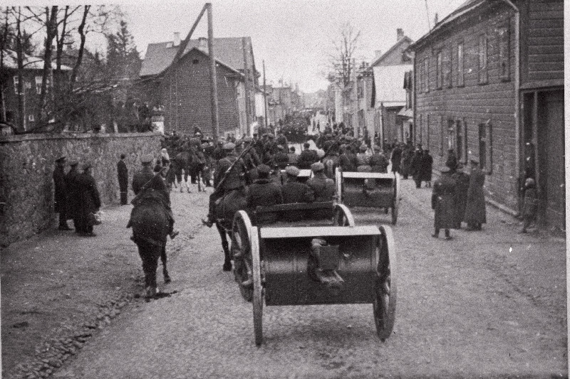 Kaitseliidu Tartu Malev. Suurtükiväe divisjon. Ülevaatused, õppused.