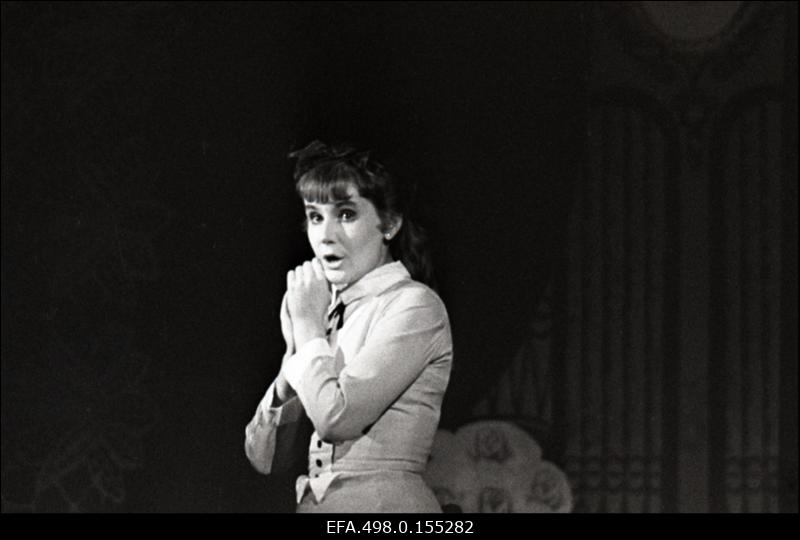 Rat “Estonia” solist Helgi Sallo Denise osas F.Herve´ operetis “Mam´zelle Nitouche”.