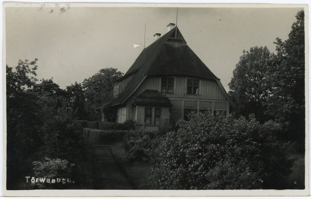 Vaade Tõrvaaugu (Kabala) metskonna hoonele