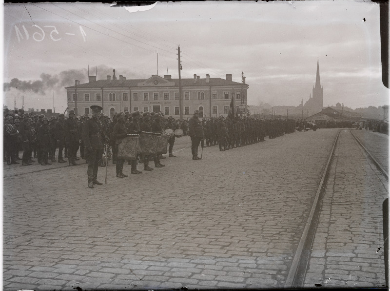 Soome presidendi Svinhufvudi saabumine Tallinna.