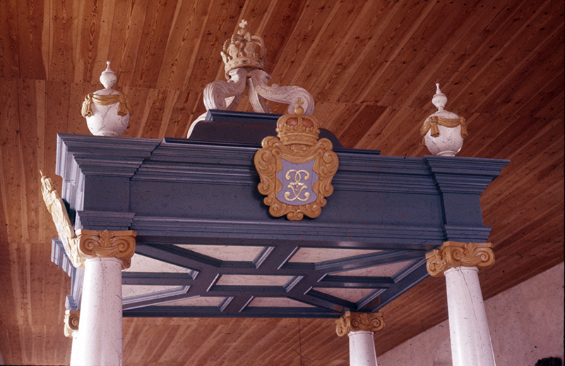 Turun linna, kirkko, kuninkaan tuoli.; sisäkuva