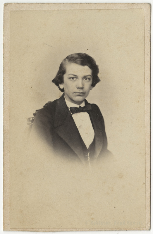 Korporatsiooni "Livonia" liige Arved von Brasch, portreefoto