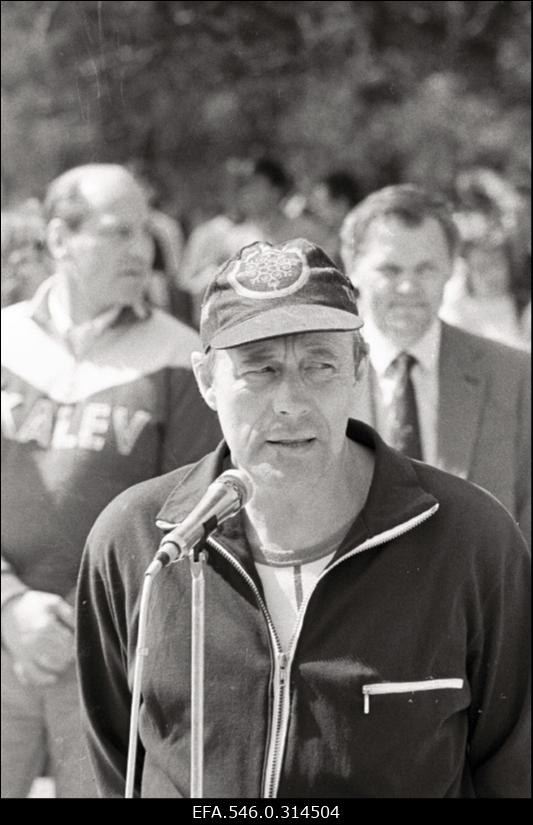 Tallinna Polütehnilise Instituudi ideoloogilis-poliitiline manifestatsioon [NLKP toetuseks].