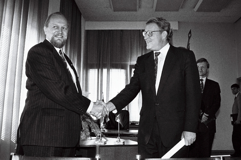 Taani välisminister Niels Helveg Petersen.