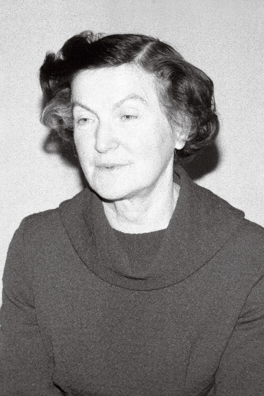 Mölder, Signe - skulptor.