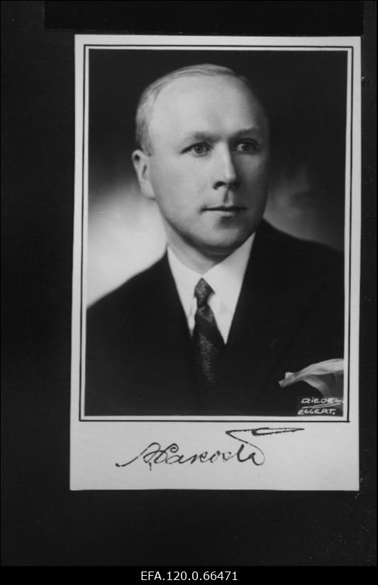 Kaubandus-Tööstuskoja Tartu osakonna esimees A. Pakosta.