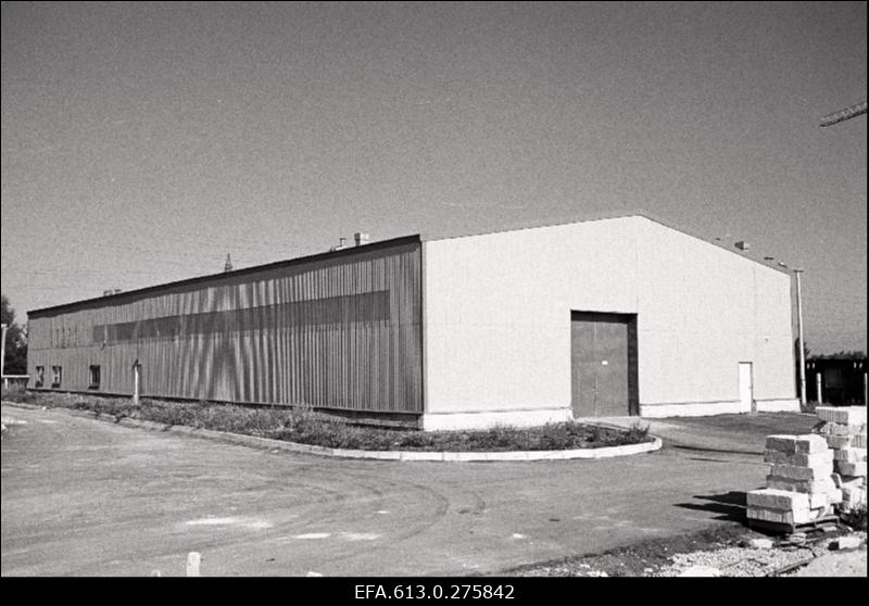 Ekspordibüroo tellimus - "Kommunaari" puittaldadega jalatsid.