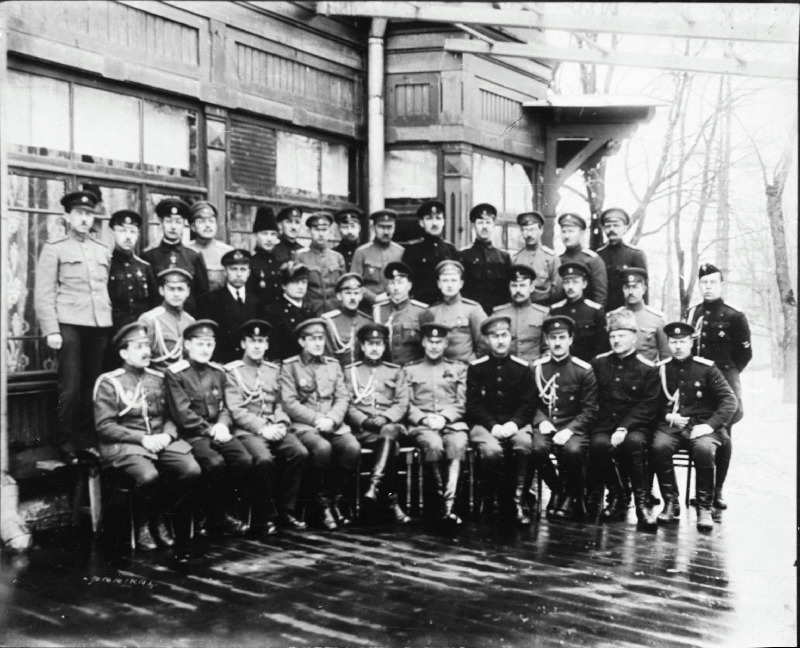 Eesti Sõjavägede Staabi ohvitserkond.