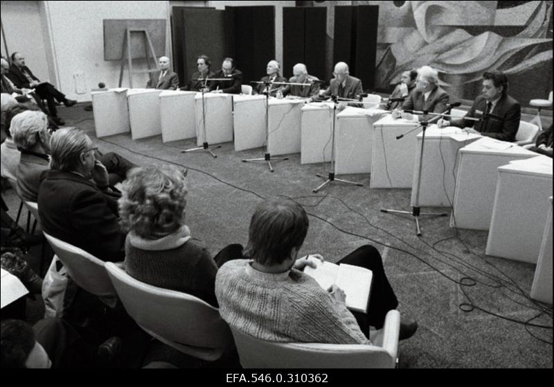 Ülemnõukogu istung.