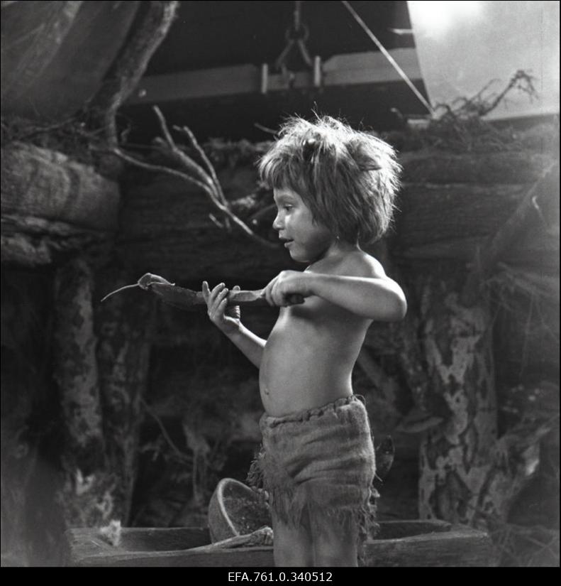 Stuudio "Tallinnfilm" muusikaline lastefilm "Nukitsamees". Egert Soll Nukitsamehe rollis.