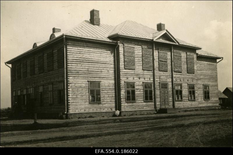 Eesti algkool Kiriku tänaval.